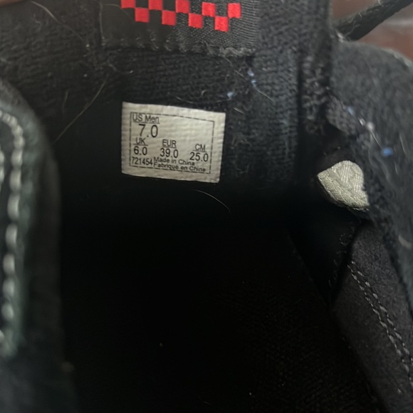 Vans Skateboarding Shoe - Picture 9 of 9